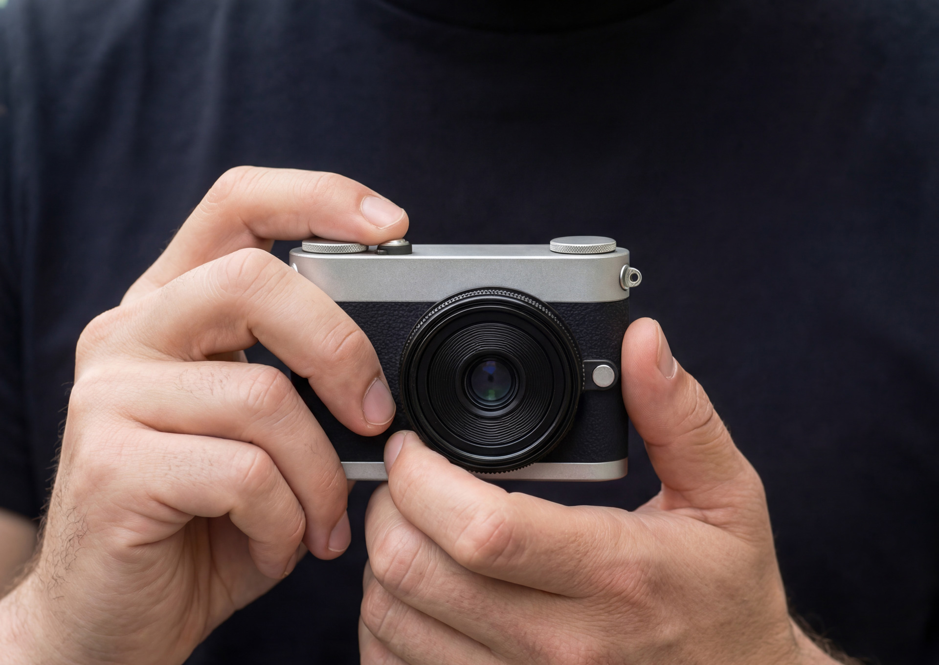 Press Release - Esquisse Camera